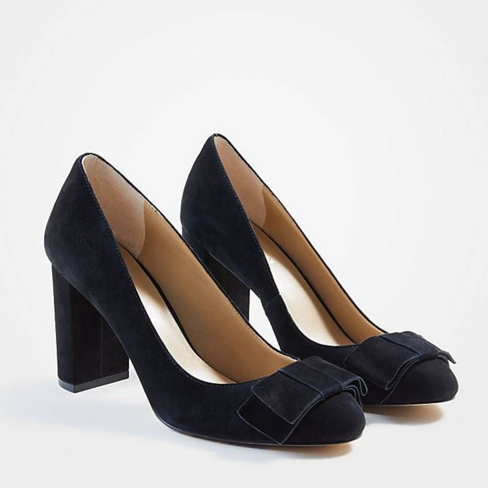 Ann Taylor Lenore Black Suede Bow Chunky Pumps 8.5